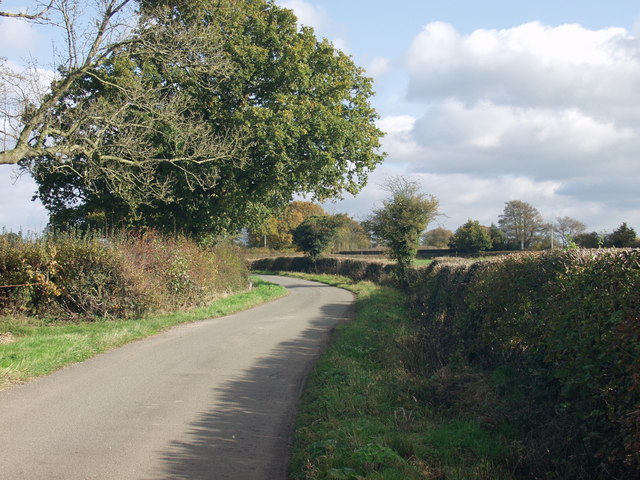 File:Lane near Green Acre Farm - geograph.org.uk - 601591.jpg