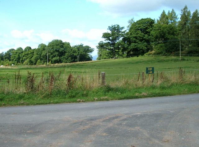 File:North East of Strathallan Castle - geograph.org.uk - 538979.jpg