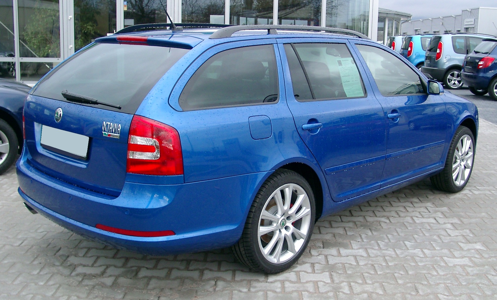 File:Skoda Octavia Kombi blue rear 20071125.jpg - Wikimedia Commons