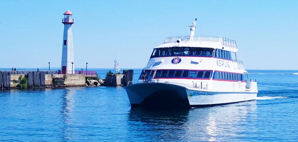 File Star Line Hydro Jet Mackinac Island Ferry Catamaran At Rail Road Dock 1