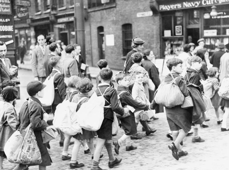Képtalálat a következőre: „second world war evacuate children”