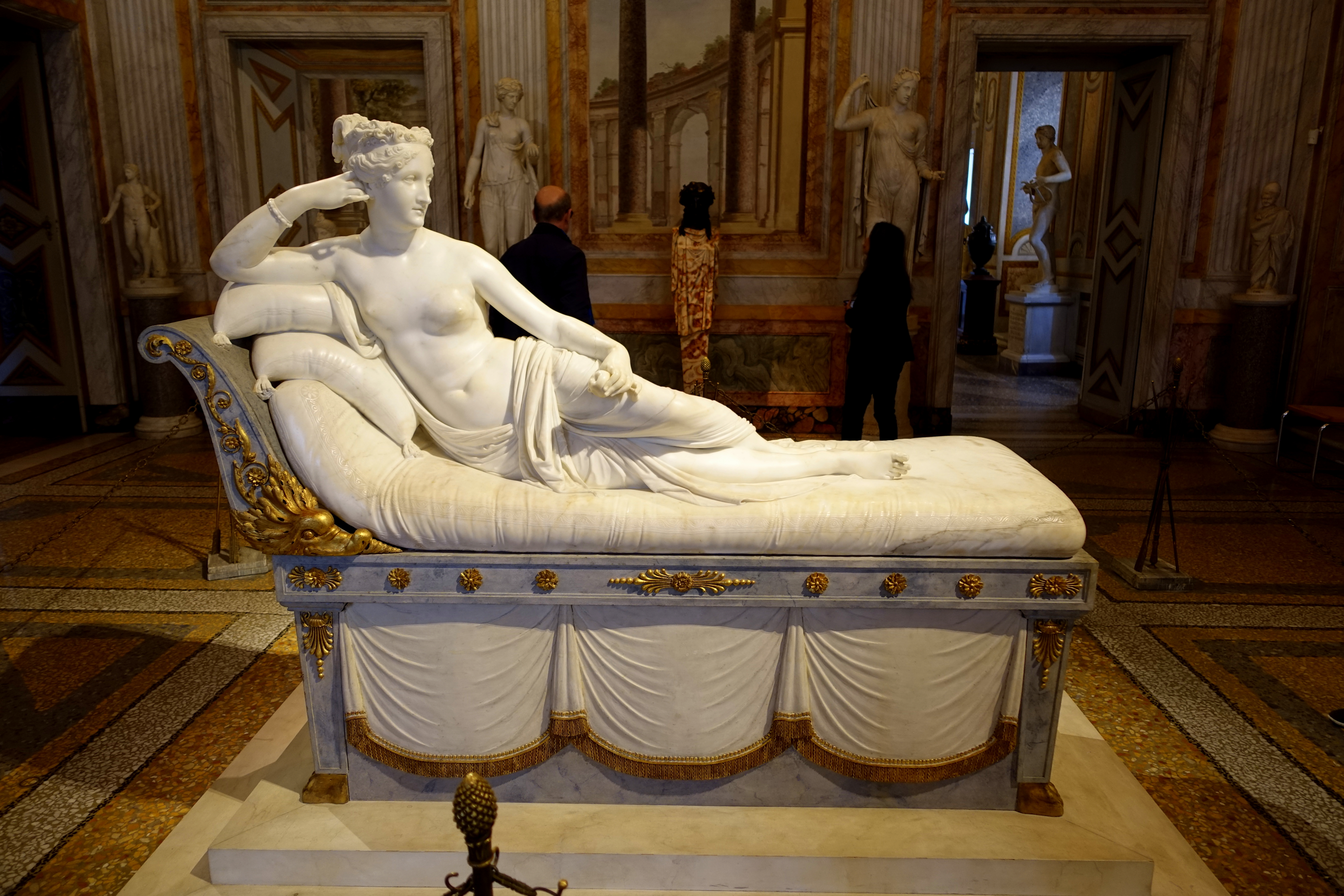 Venus Victrix by Antonio Canova, 1805-1808, marble - Galleria Borghese - Rome, Italy - DSC04967.jpg