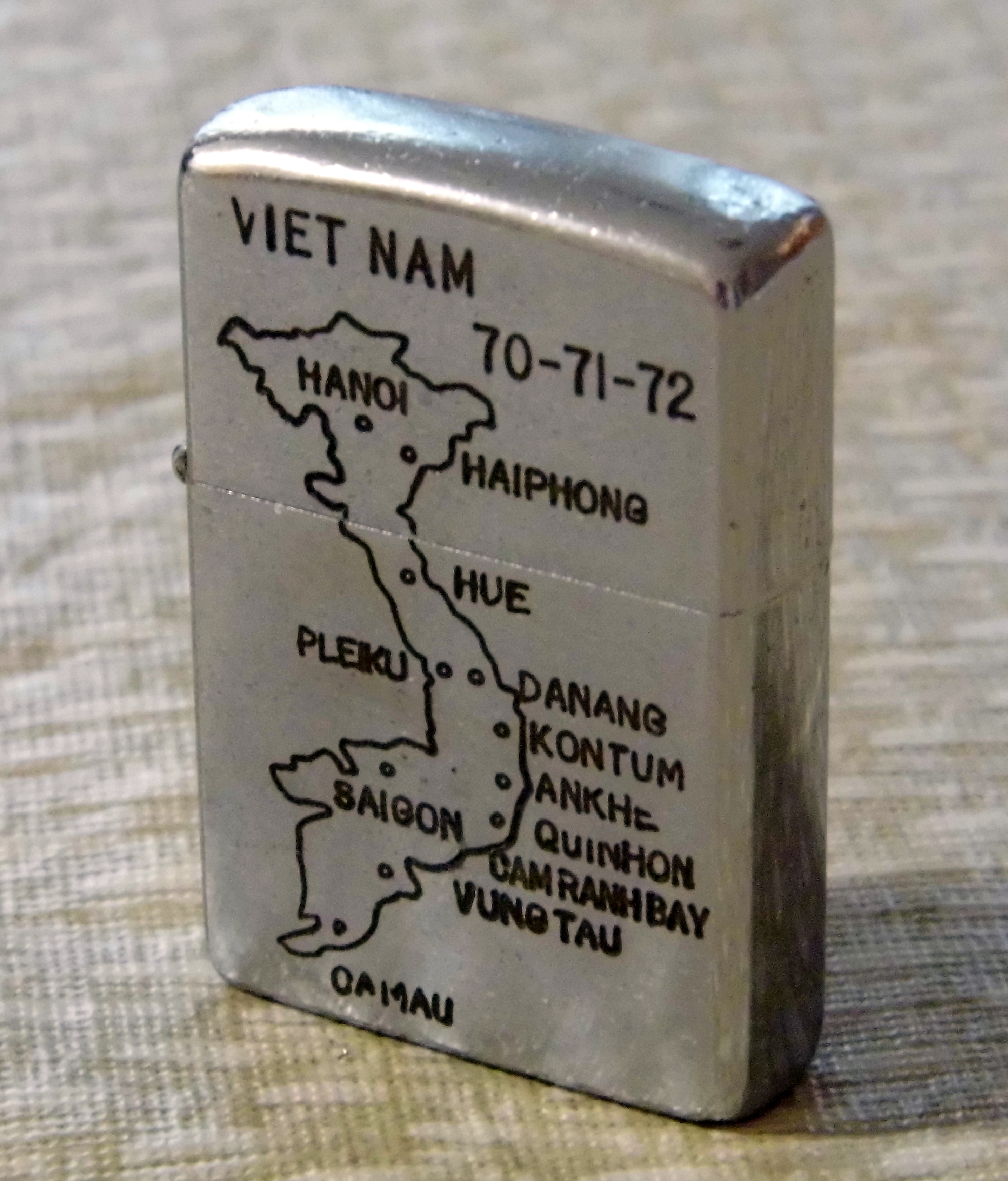 File:Vintage Vietnam War Era Zippo Cigarette Lighter Dated 70-71