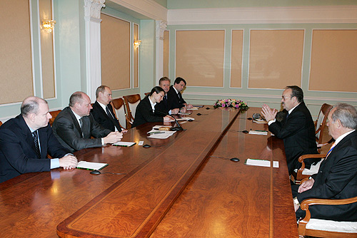 File:Vladimir Putin 15 February 2008-1.jpg