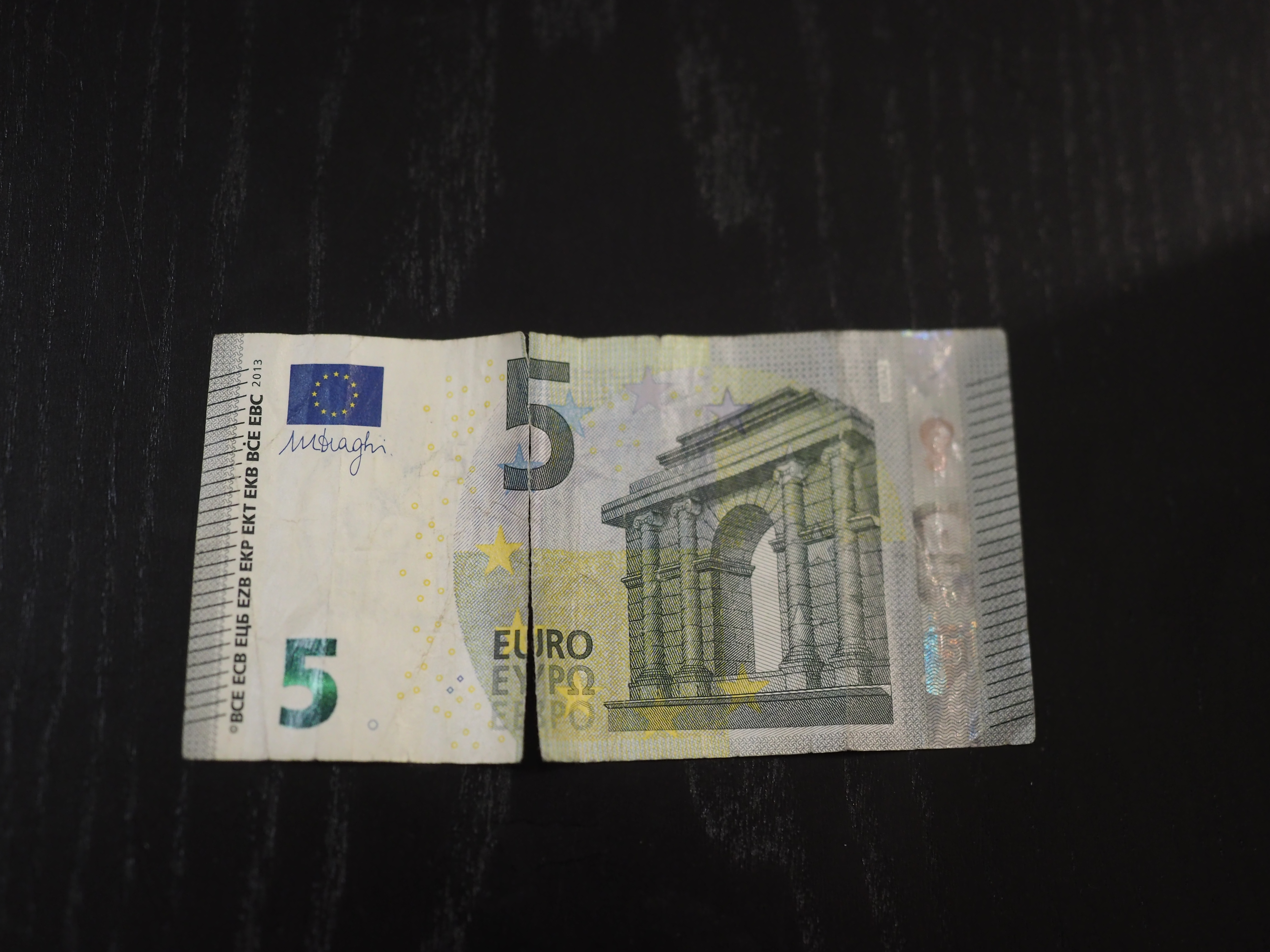 New 5 Euro Note