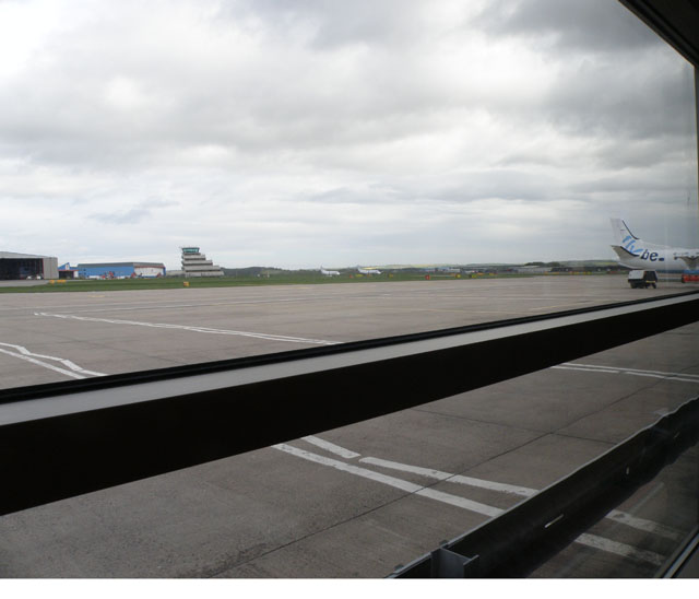 File:Aberdeen Airport - geograph.org.uk - 1339500.jpg