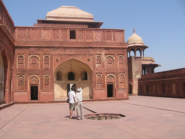 File:Agra Fort redstone.jpg