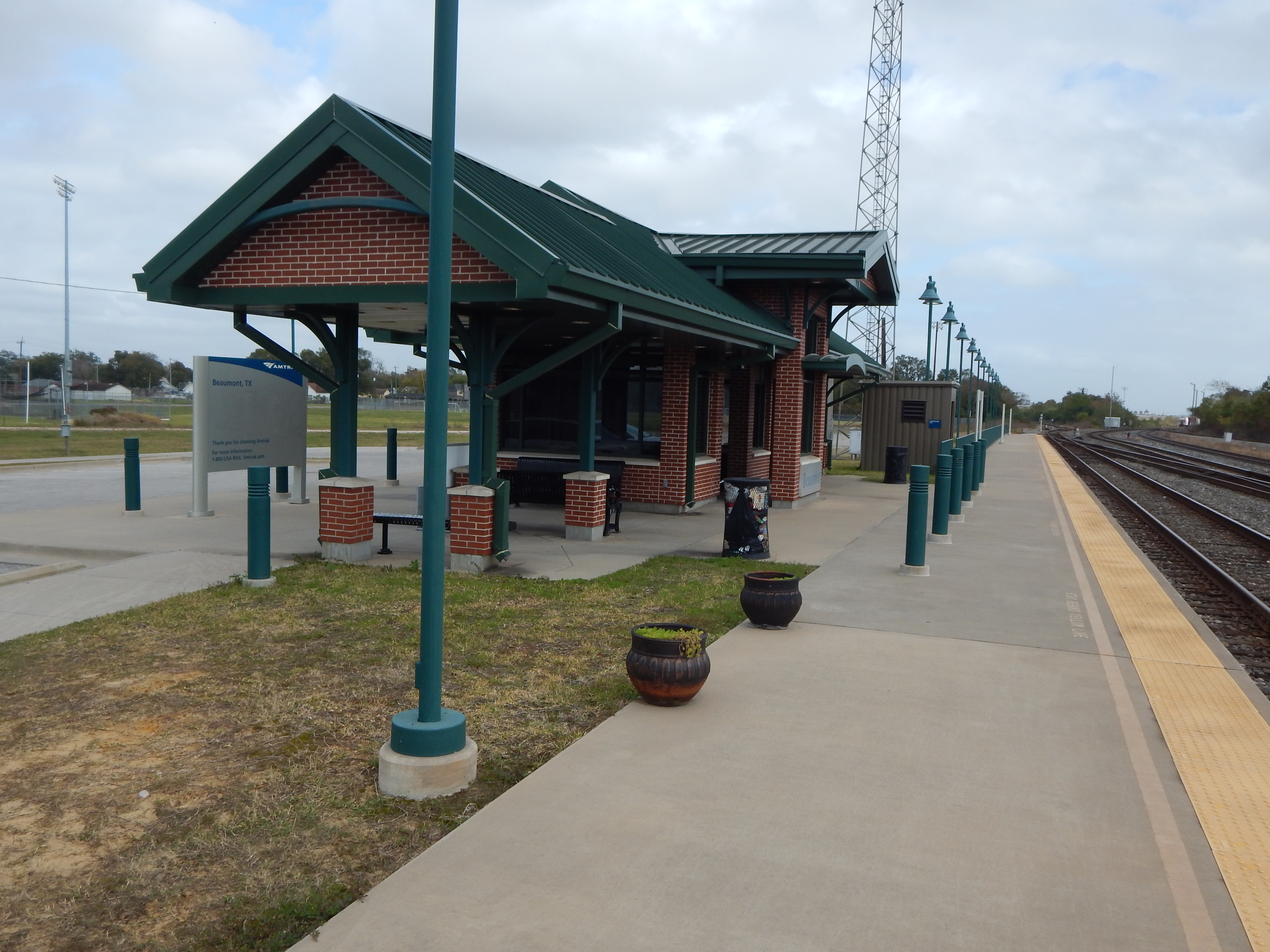 Beaumont station Wikipedia