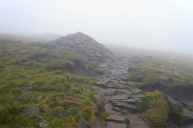 File:Cairn on the Pennine Way - geograph.org.uk - 991623.jpg