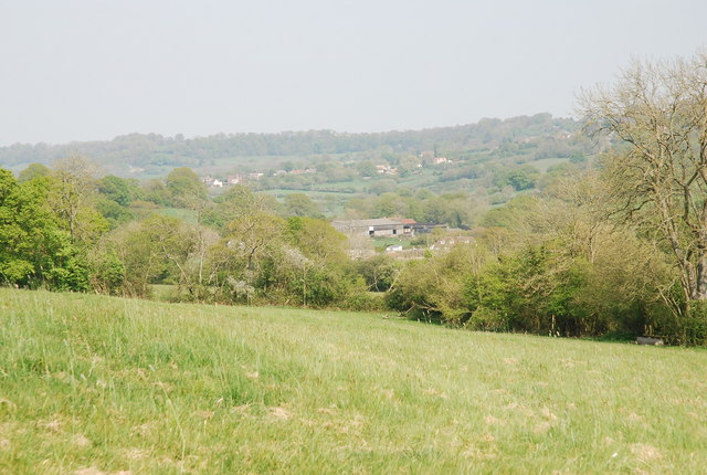 File:Green's Farm at the bottom of Duncliffe Hill - geograph.org.uk - 410841.jpg