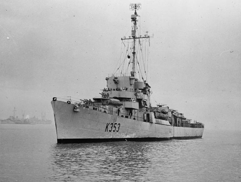 File:HMS Essington 1944 IWM FL 11759.jpg