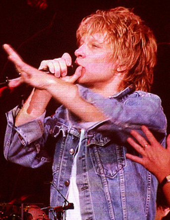 File:Jon Bon Jovi in concert.png