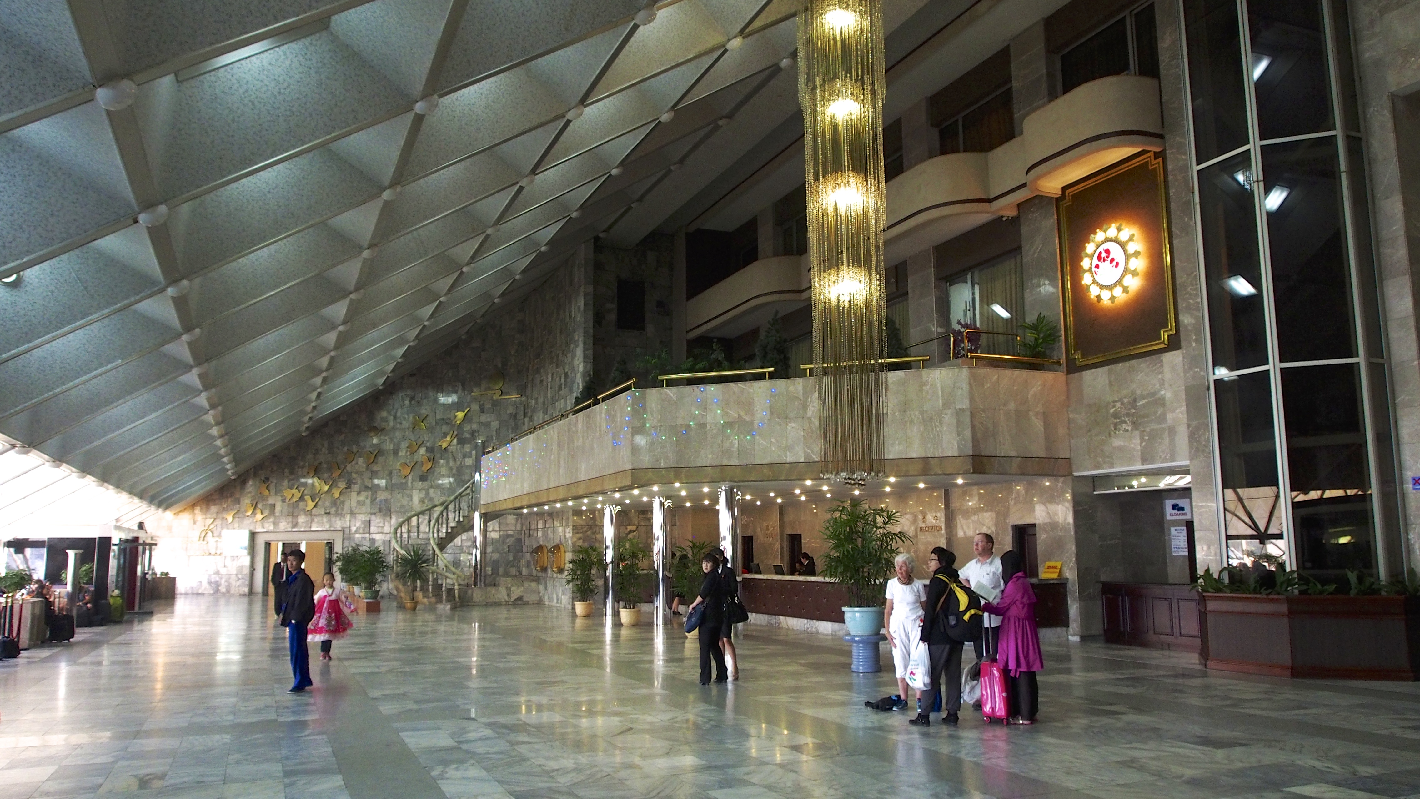 File Lobby Of The Yanggakdo International Hotel Pyongyang