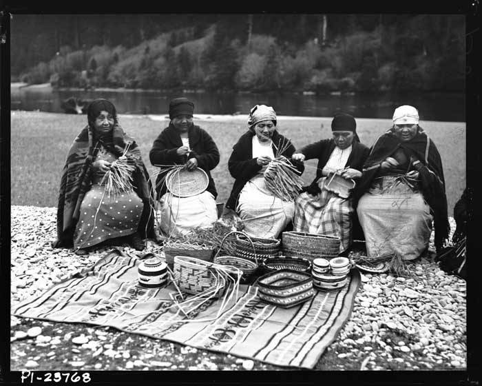 File:Native American women making baskets, February 1926 (MOHAI 6641).jpg