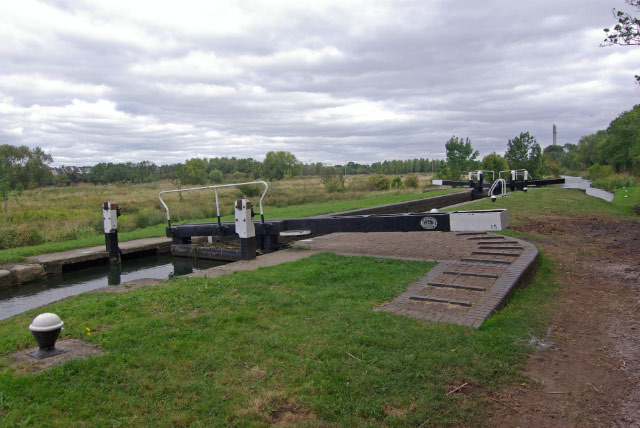 No 15 Lock, Northampton Arm, Grand Union Canal - geograph.org.uk - 1497242