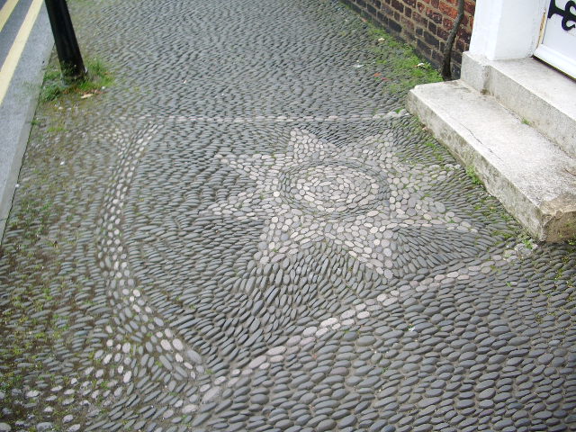 File:Pebble mosaic, Bath Street, Lytham - geograph.org.uk - 812651.jpg