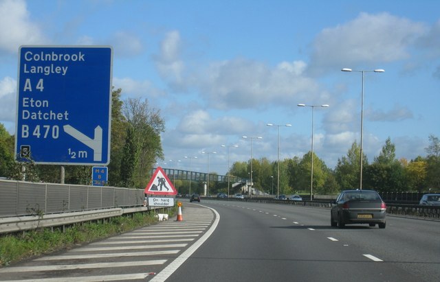 File:Approaching junction 5 (M4) - geograph.org.uk - 2182863.jpg