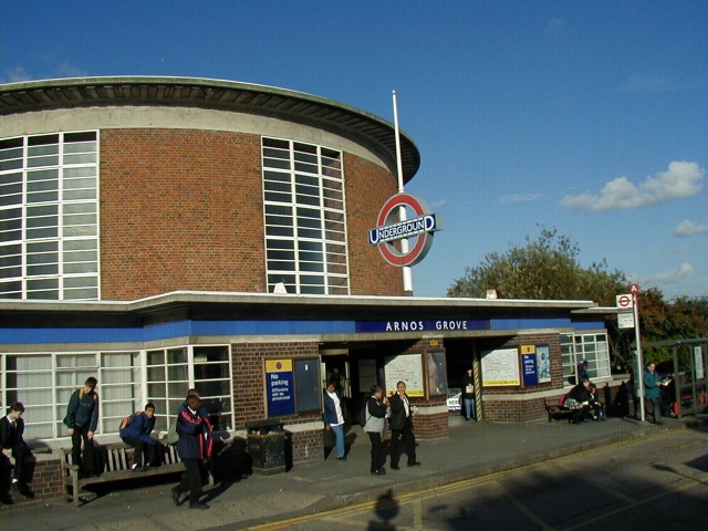 File:Arnos Grove station - geograph.org.uk - 18934.jpg