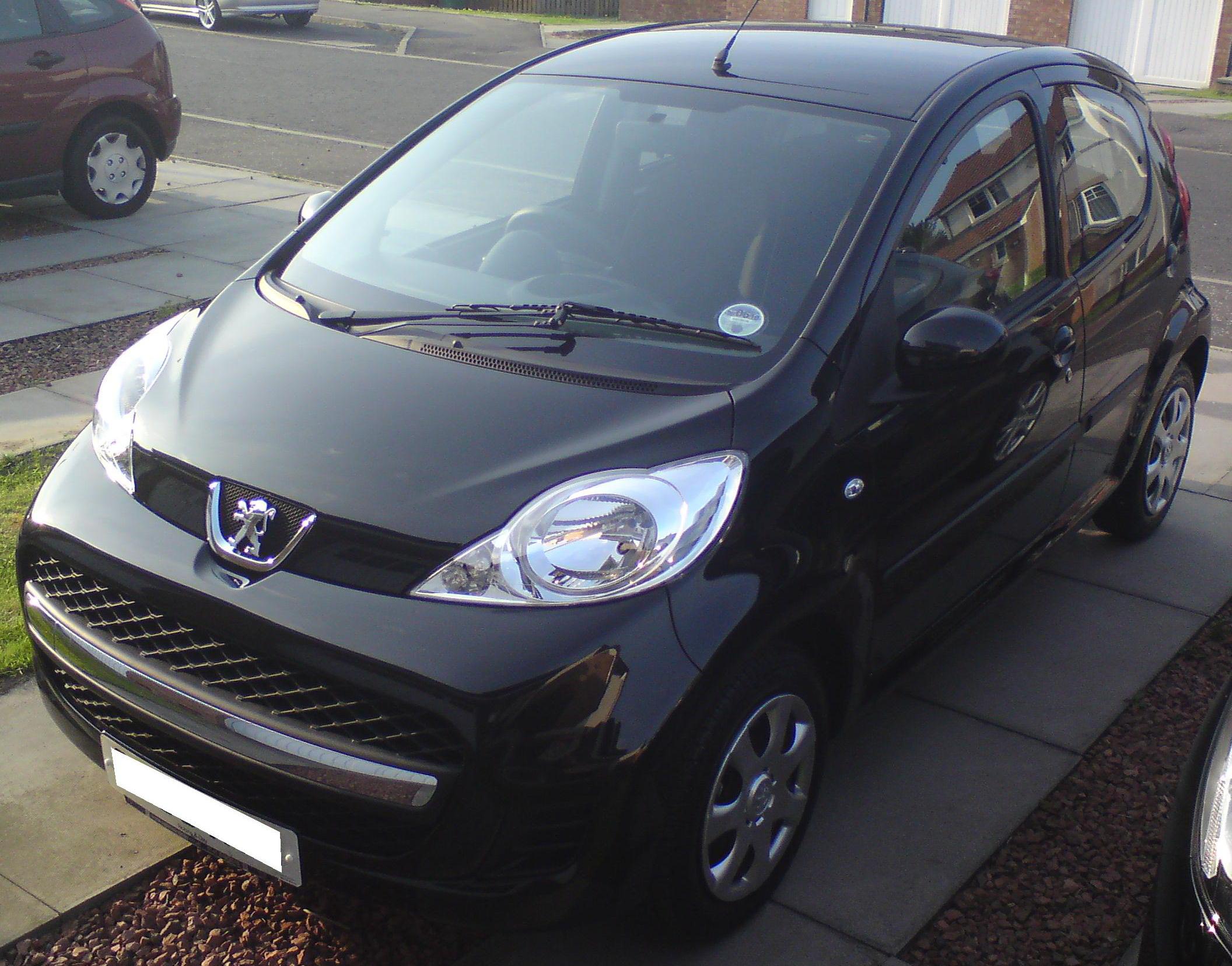 File:Black Peugeot 107 facelift.jpg - Wikimedia Commons