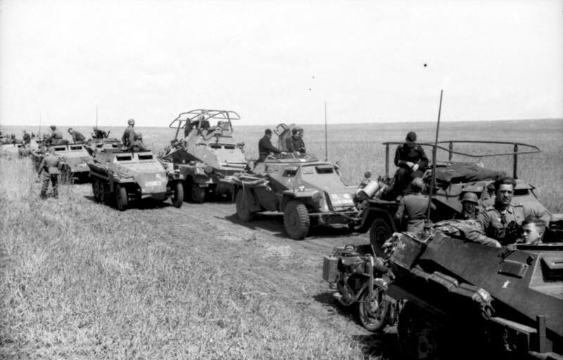 File:Bundesarchiv Bild 101I-748-0100A-16, Russland, motorisierte Truppen Div. Großdeutschland.jpg