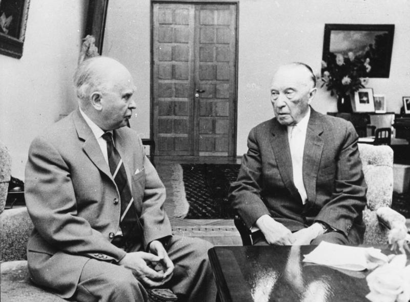 File:Bundesarchiv Bild 183-92106-0015, Hans Kroll und Konrad Adenauer.jpg