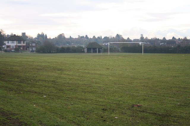 File:Football Pitch at South Park - geograph.org.uk - 85815.jpg - Wikimedia  Commons