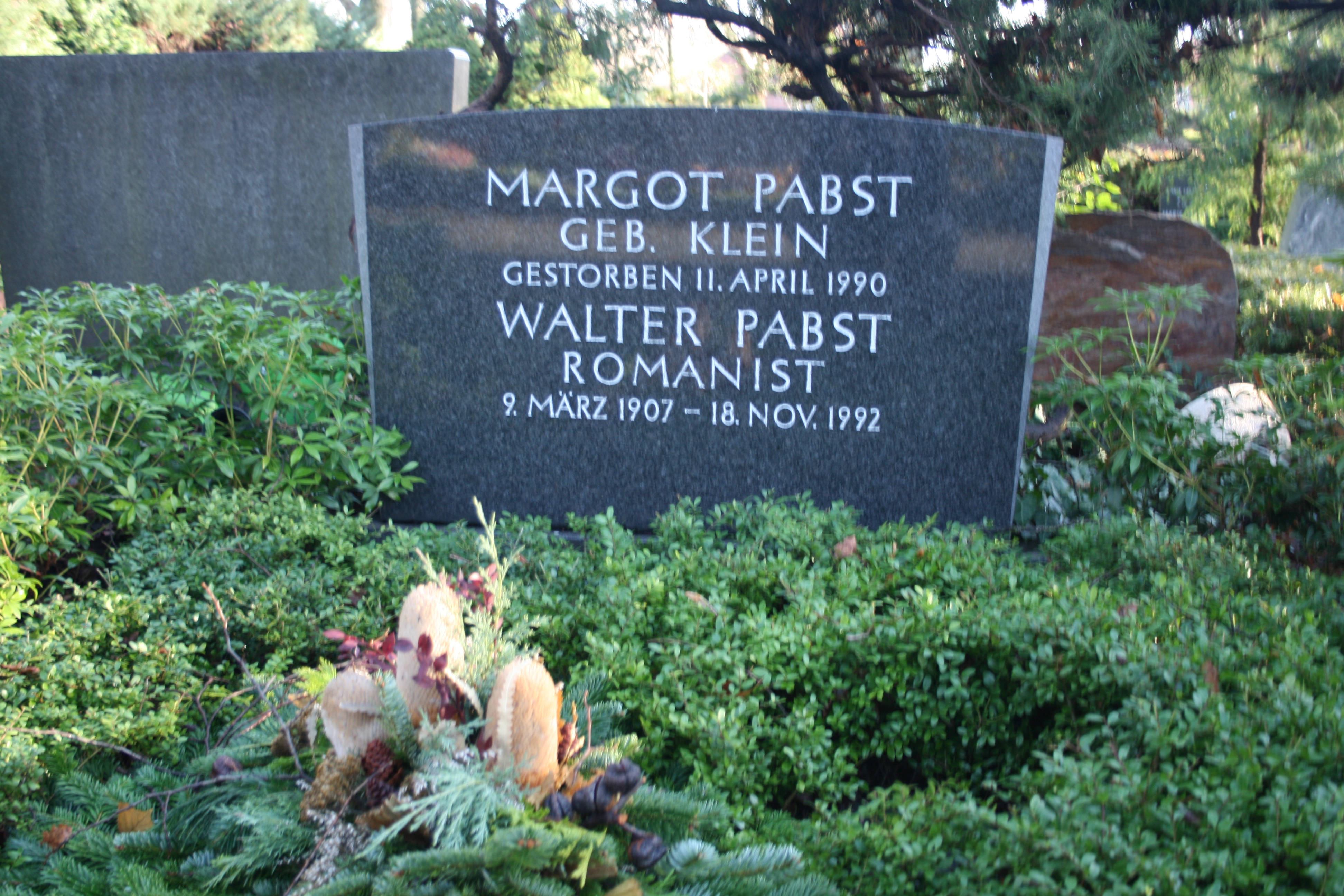 Grabstätte auf dem [[Friedhof Dahlem