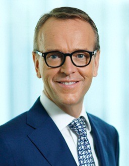 <span class="mw-page-title-main">Magnus Böcker</span> Swedish businessman (1961–2017)