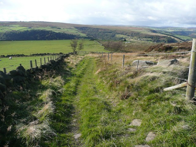 File:Moor Bottom Lane, Mytholmroyd - geograph.org.uk - 994242.jpg