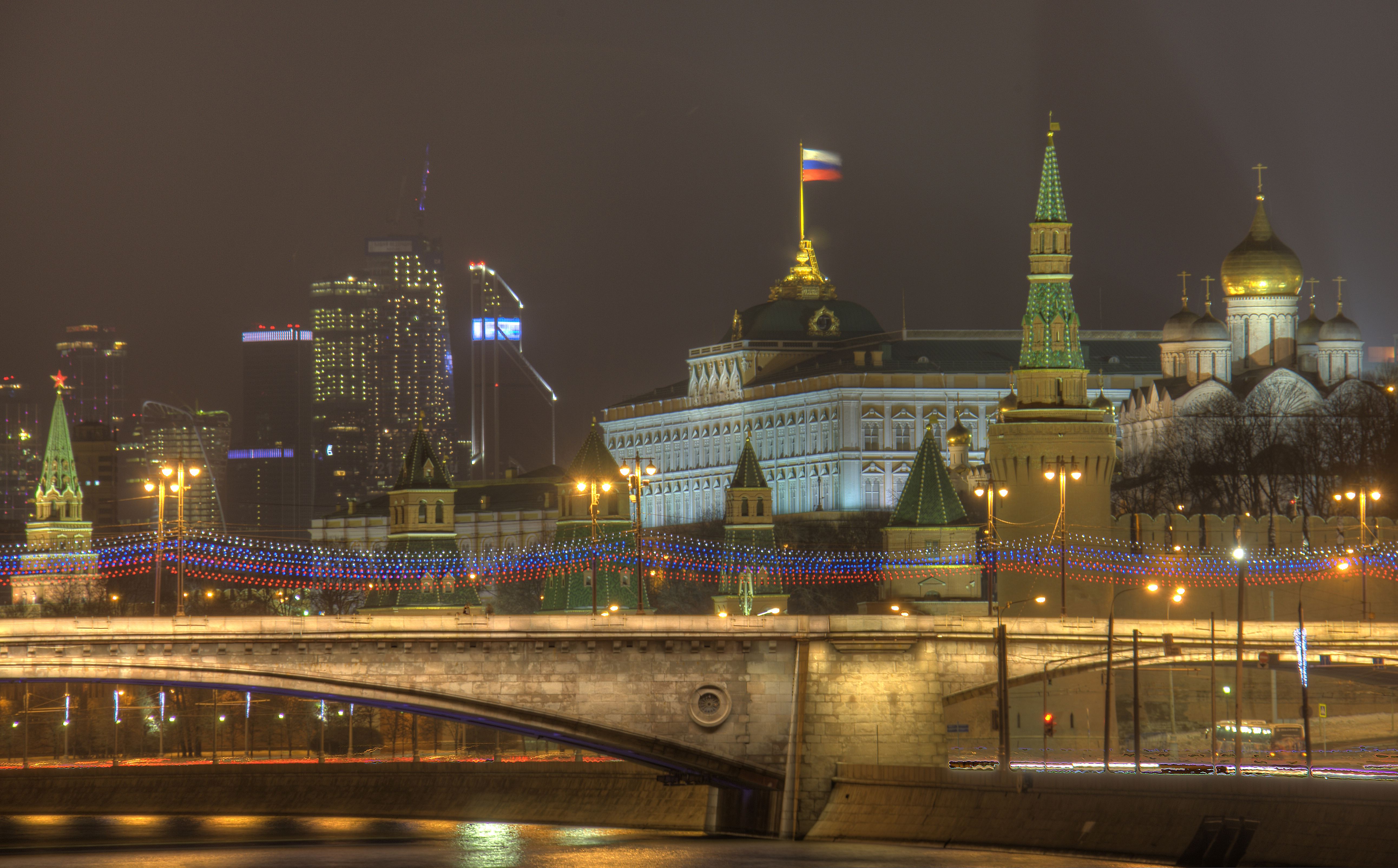 кремль с набережной