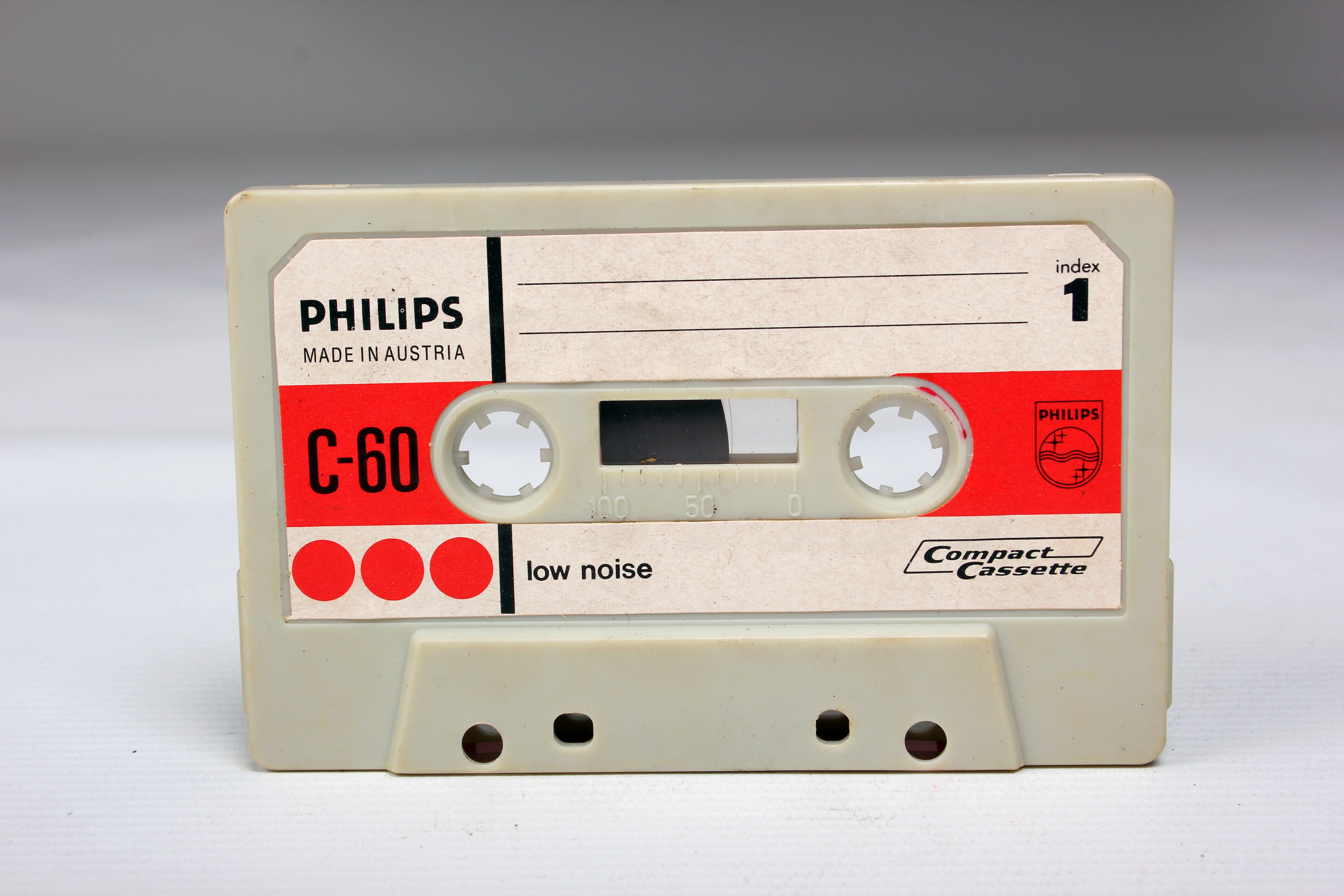 Philips C-60 - Tape - Worn - Face (13844721854).jpg