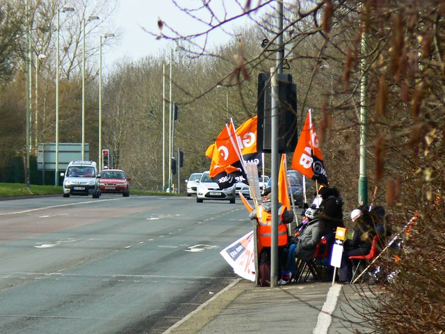 File:Pickets, Great Western Hospital, Swindon (2 of 2) - geograph.org.uk - 2804166.jpg