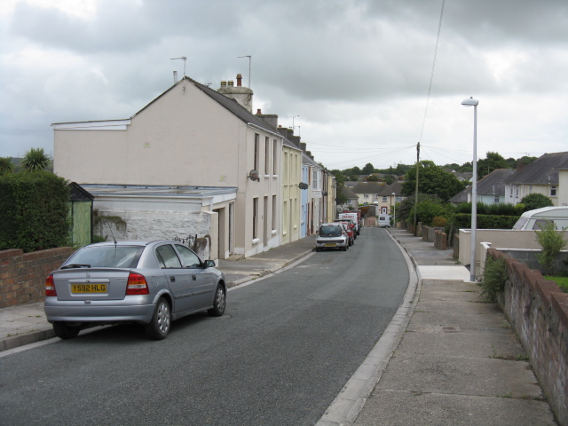 File:South Terrace - geograph.org.uk - 1415392.jpg