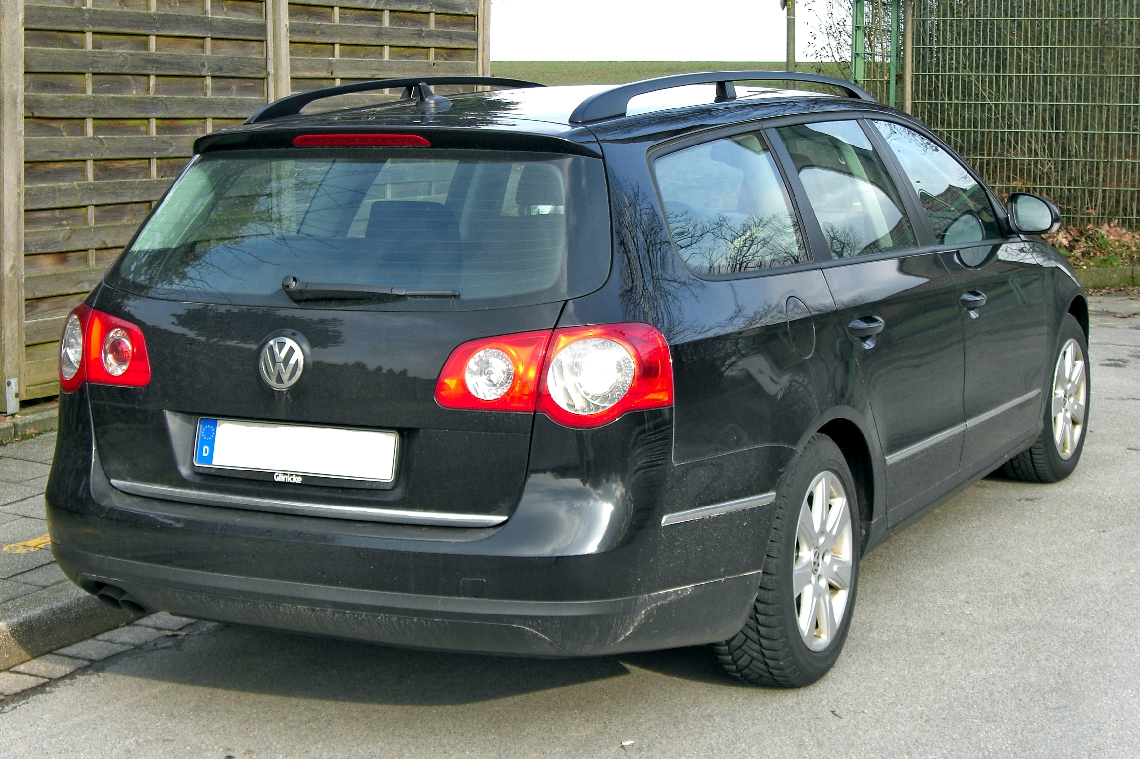 File:VW Passat B6 Variant 20090307 rear.jpg - Wikimedia Commons