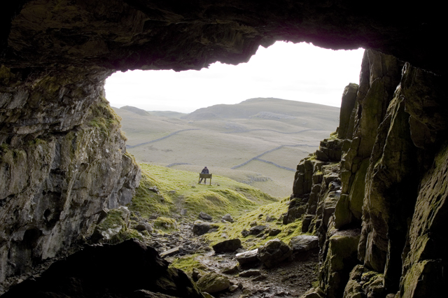 Victoria Cave looking out - geograph.org.uk - 2174231