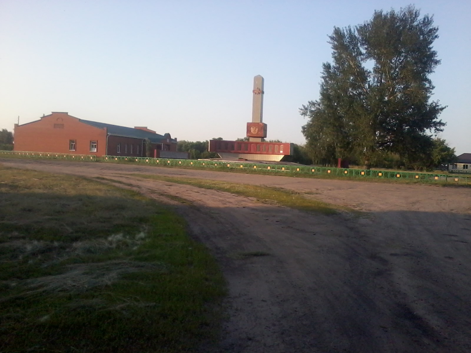 Центр сельского поселка. Село Шимолино Алтайский край Благовещенский район. Село Шимолино Благовещенского района. Река Кулунда Благовещенский район. Река Кулунда Алтайский край.