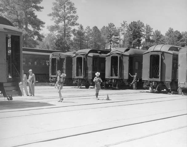 File:02572 Grand Canyon Historic Railroad Depot 1953 (4682588989).jpg