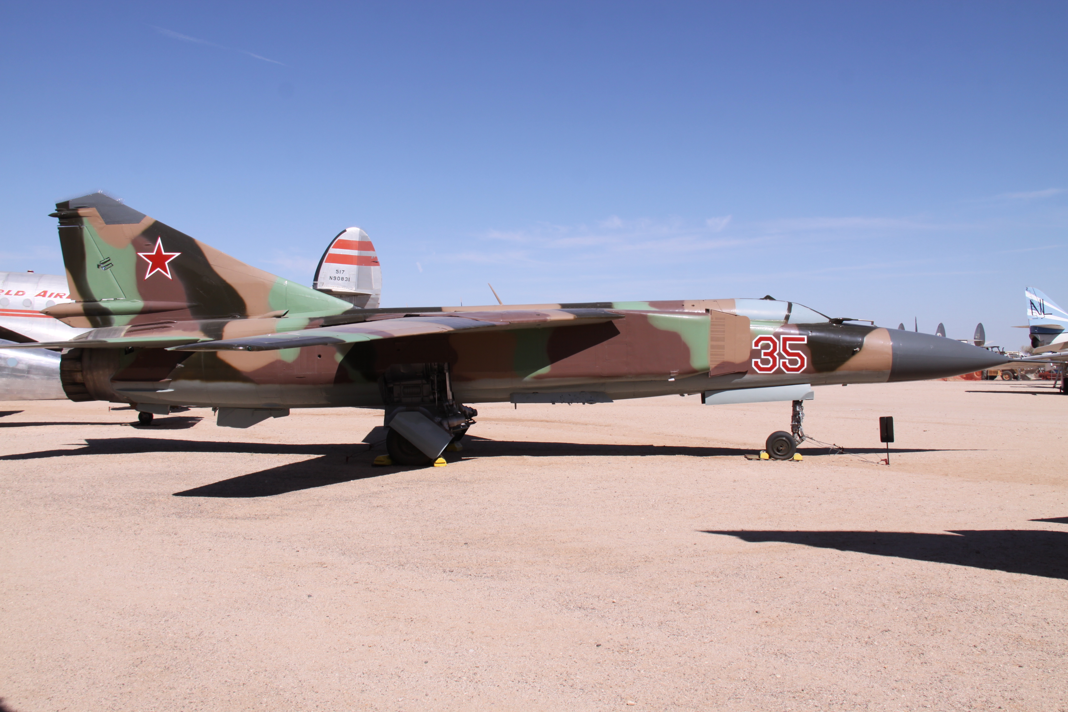 File:35 Red Mikoyan-Gurevich Mig-23MLD Flogger-K Soviet Air Force ( 23709 )  (8738050607).jpg - Wikimedia Commons