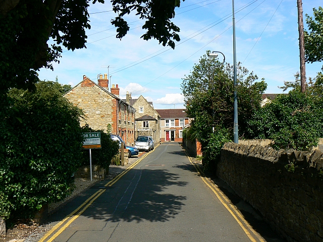 File:A view along South Street, Swindon - geograph.org.uk - 508367.jpg