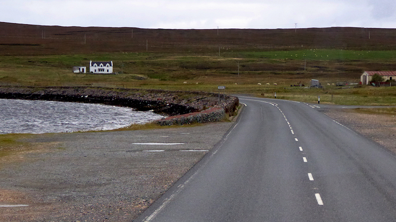 File:B9076 near to Graven - geograph.org.uk - 5937347.jpg