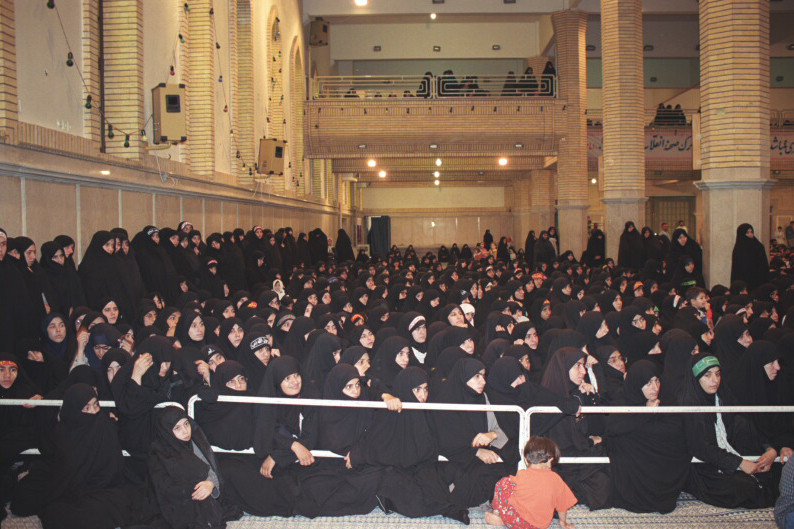 File:Basiji Students meeting with Supreme Leader of Iran, Ali Khamenei - September 4, 1999 (17).jpg