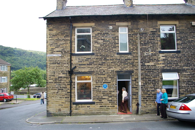 File:Birthplace of Ted Hughes - geograph.org.uk - 854607.jpg