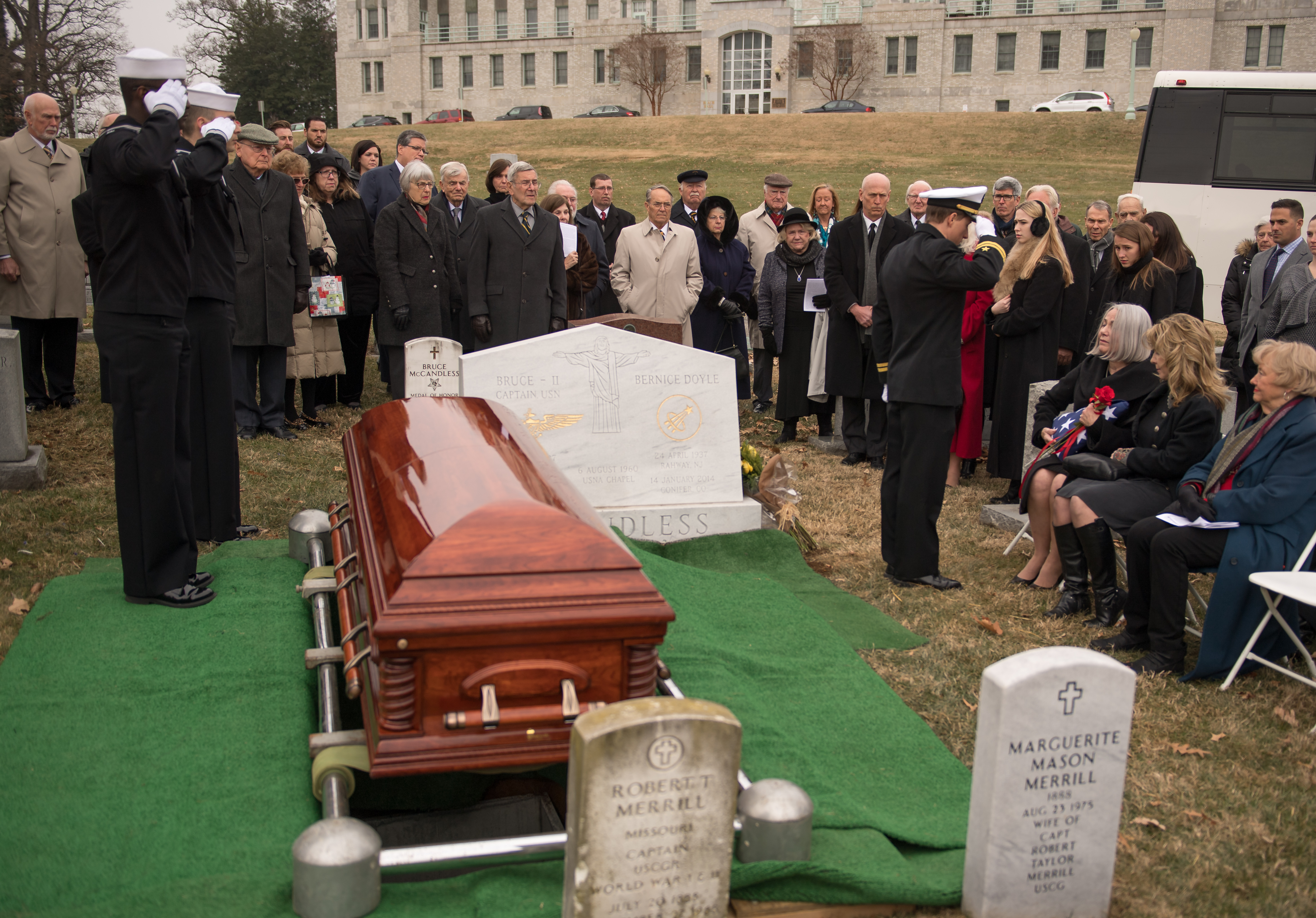 Bruce McCandless Funeral Service (NHQ201801160025).jpg. w:Solar and Heliosp...