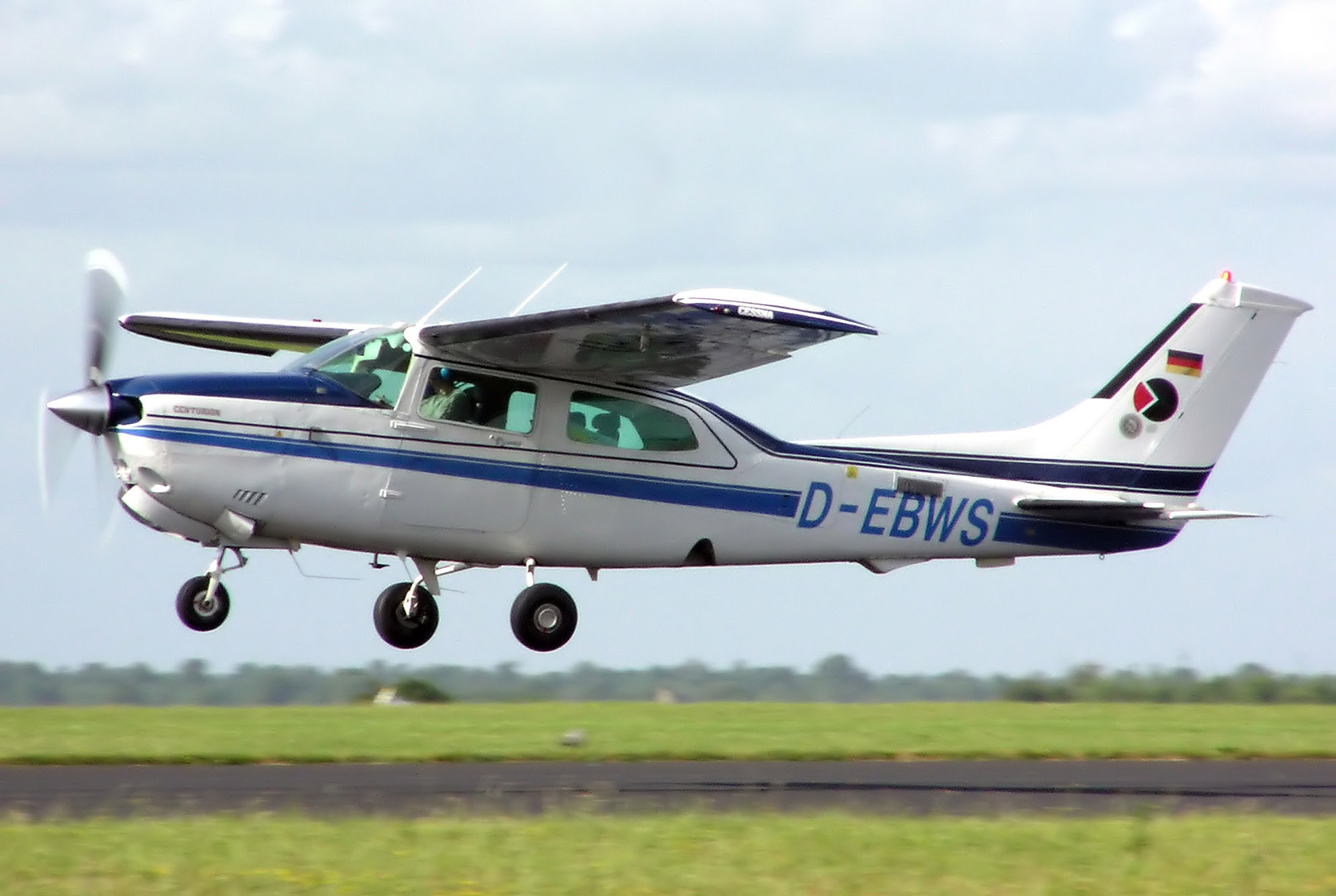 Cessna 210 Centurion Wikipedia