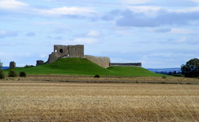 File:Duffus Castle - geograph.org.uk - 1512023.jpg