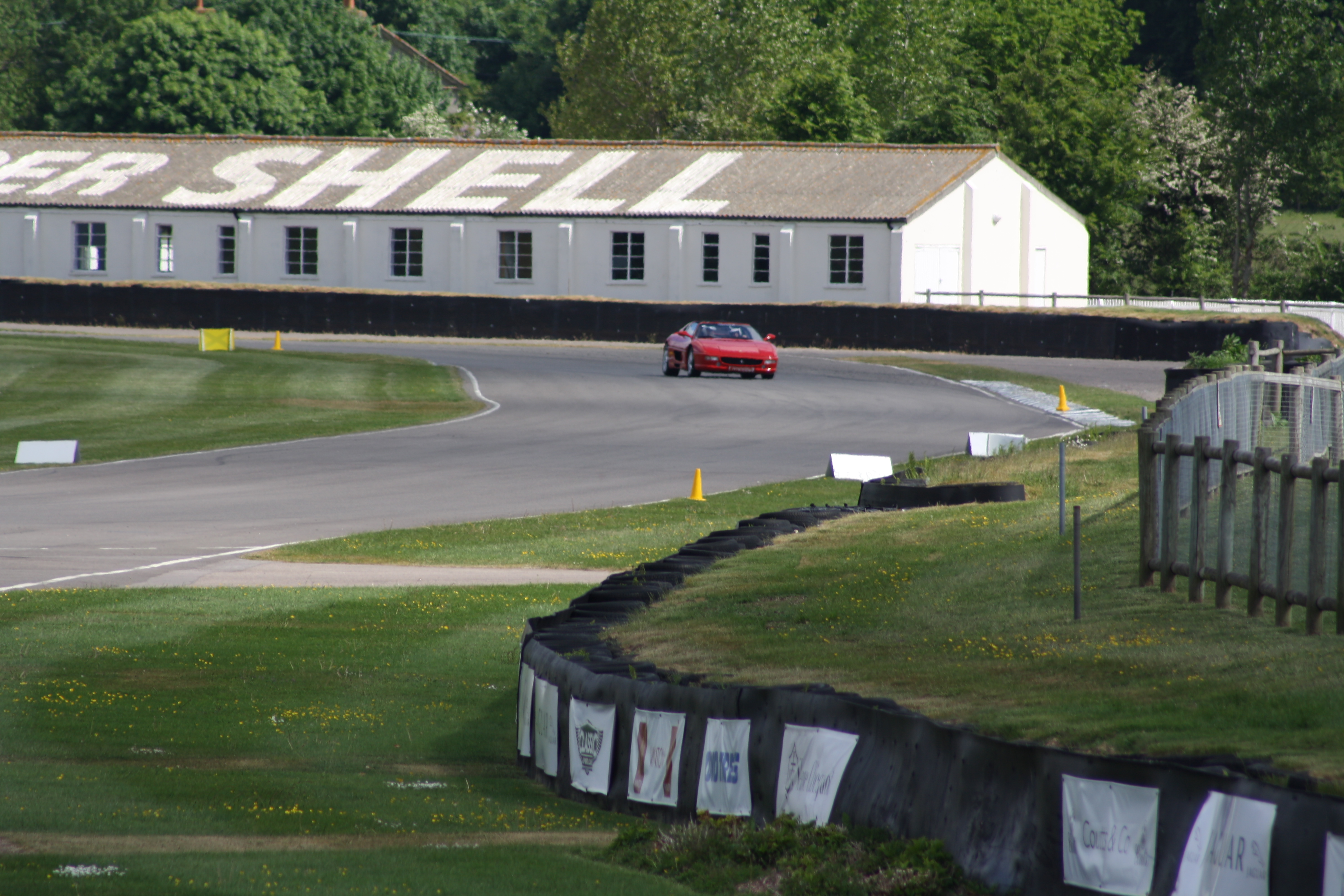 goodwood motor racing circuit