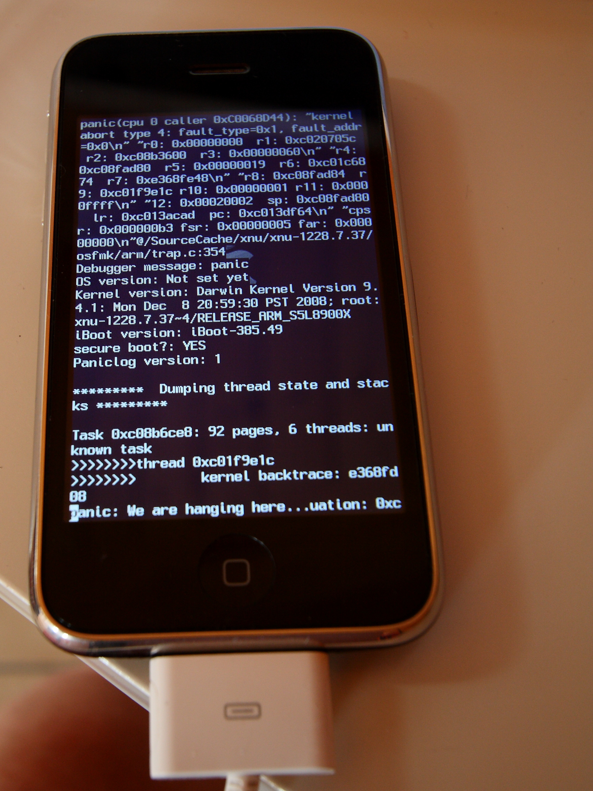 File Iphone Kernel Panic Jpg Wikimedia Commons