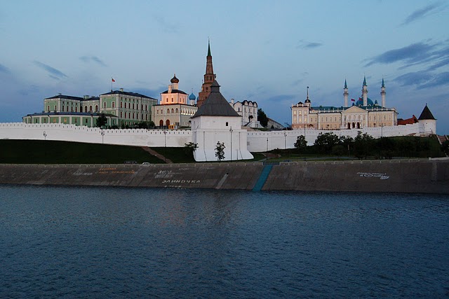 Татарстан 12 казань. Кремль 0 подъезд Казань.