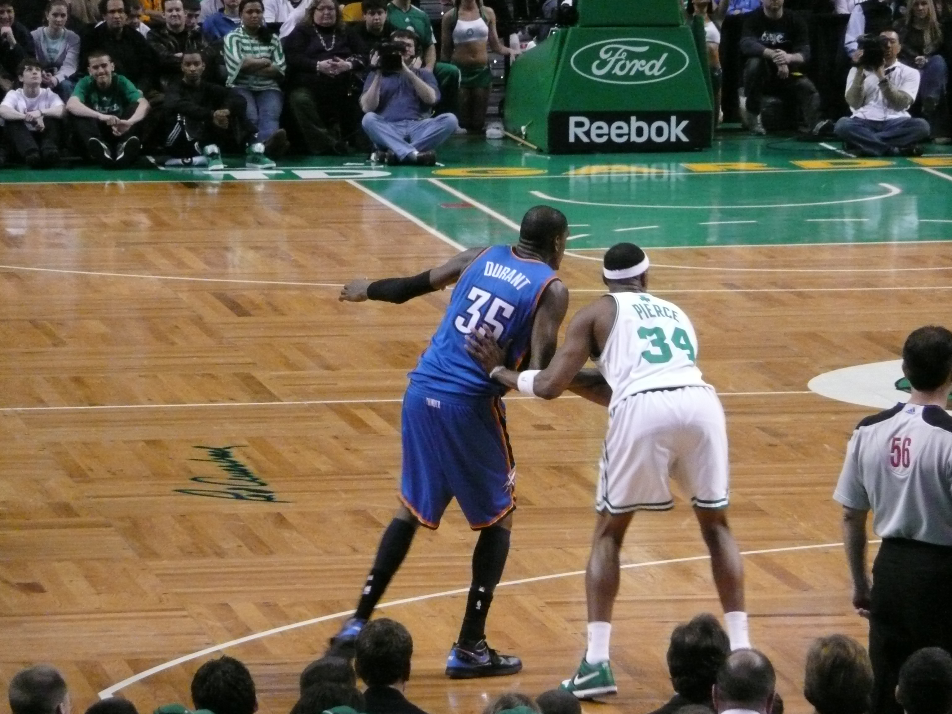 “Kevin Durant Paul Pierce”的图片搜索结果