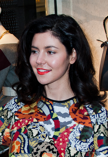 Marina_Diamandis_(14091068631)_(cropped)